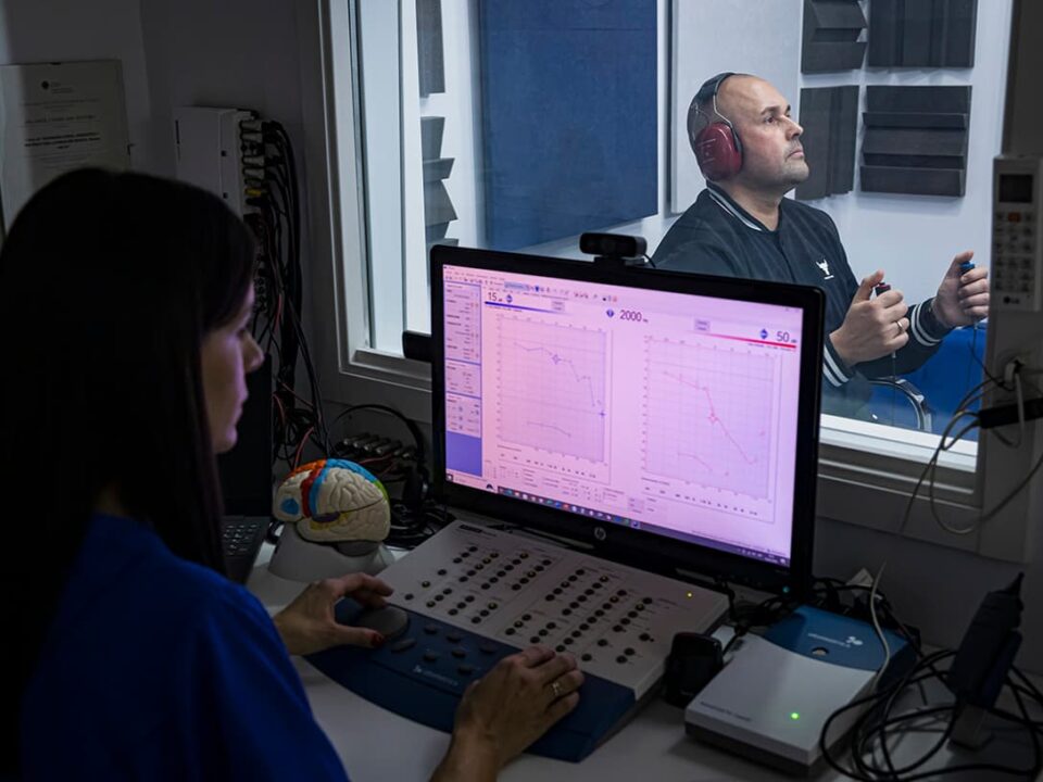 rehabilitación auditiva